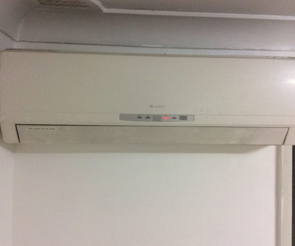 Content image for Step-by-Step Guide to Cleaning Your AC Filter Yourself for Fresher Air