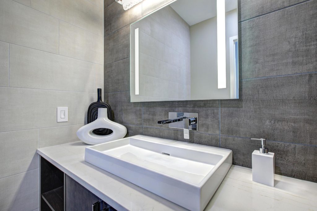 Content image for Reflect Your Style: Choosing the Perfect Bathroom Mirrors for Any Design