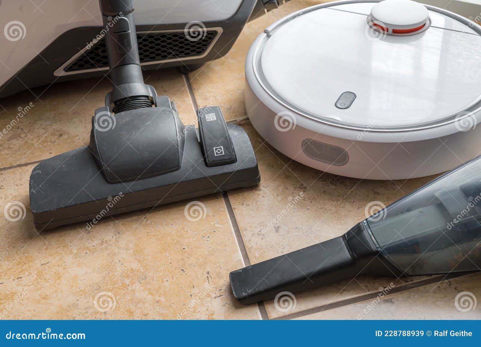 Featured image for Tips for Choosing the Right Vacuum Cleaner for Different Types of Home Floors