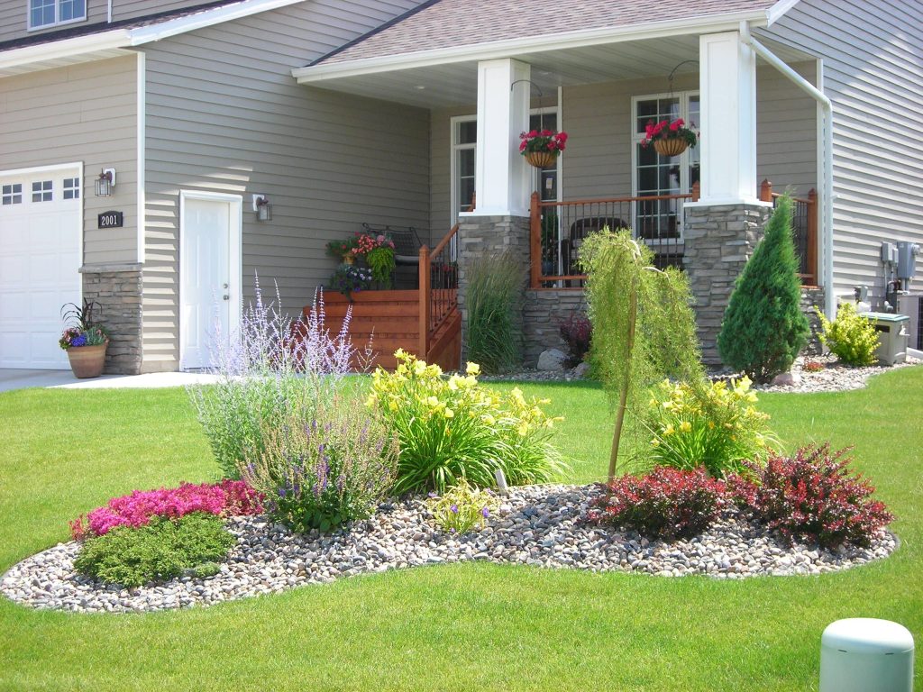 Content image for Boost Your Curb Appeal: Front Yard Landscaping Ideas That Wow