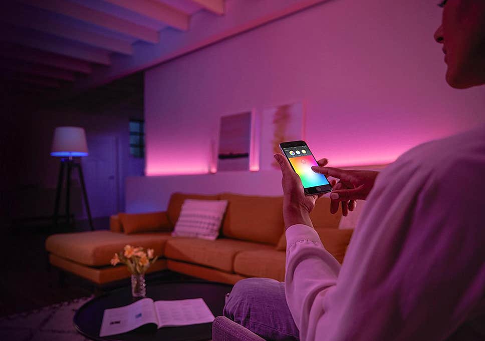 Featured image for Smart Lighting: Control and Ambiance at Your Fingertips